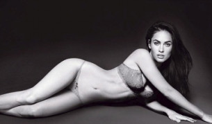 Меган Фокс във фотосесия за модна къща "Армани"