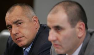 Проучване: Повечето българи са с ляво мислене