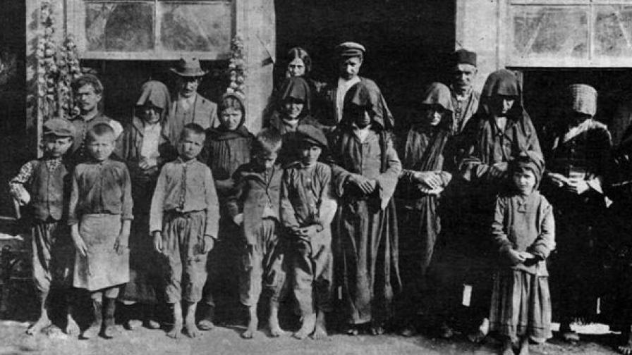 Има различни изследвания на български историци,но най-често се твърди, че днес наследниците на българите от Източна Тракия наброяват около 800 000 души