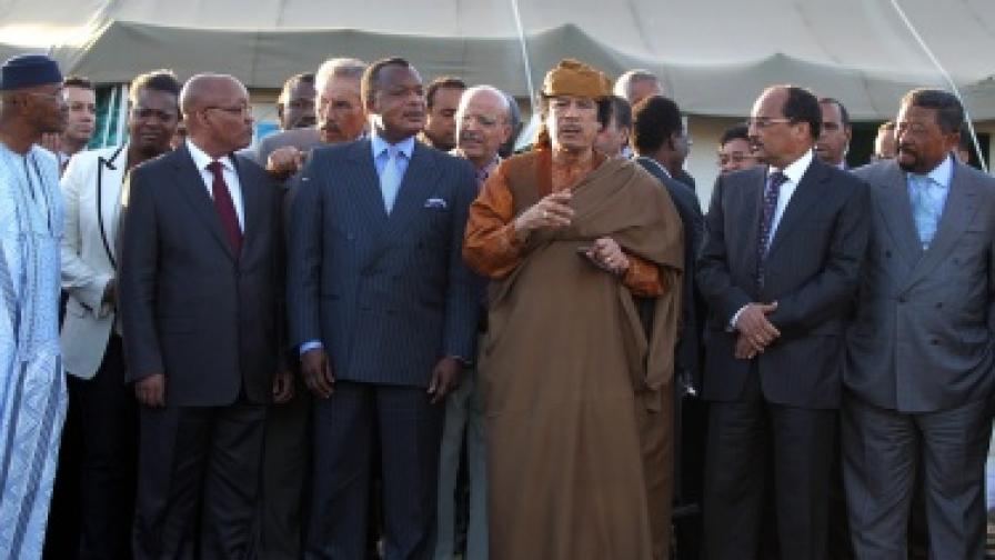 Кадафи приел пътна карта за края на конфликта