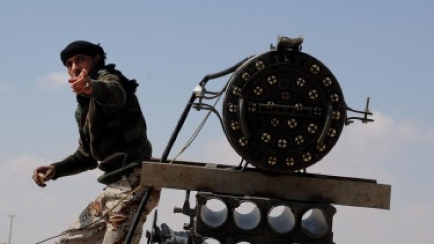 САЩ за Либия: Войници - не, оръжия - може би