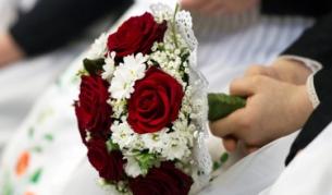По време на криза се отлагат и сватбите