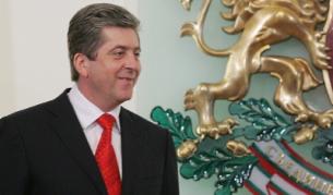 Първанов иска конституционна промяна, но не сега