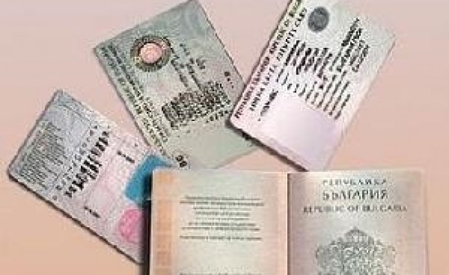 Молдовка с фалшиви български документи хванаха в Белгия
