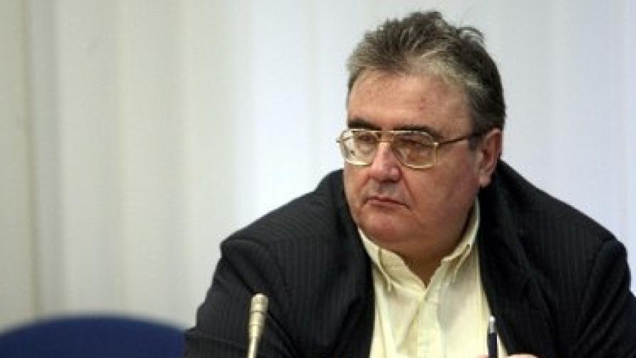 Огнян Минчев: Идват избори и със своите циркаджийски номера В. Сидеров иска да впечатли партията на гневните