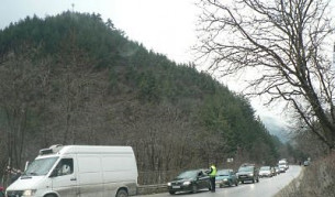 Плевнелиев поглежда и към обикновените пътища