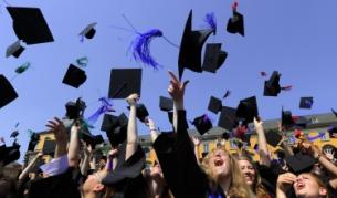 Европейците харчат милиарди за частни уроци