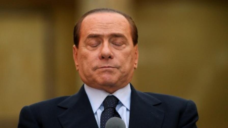"Икономист": Как Берлускони прецака цялата страна