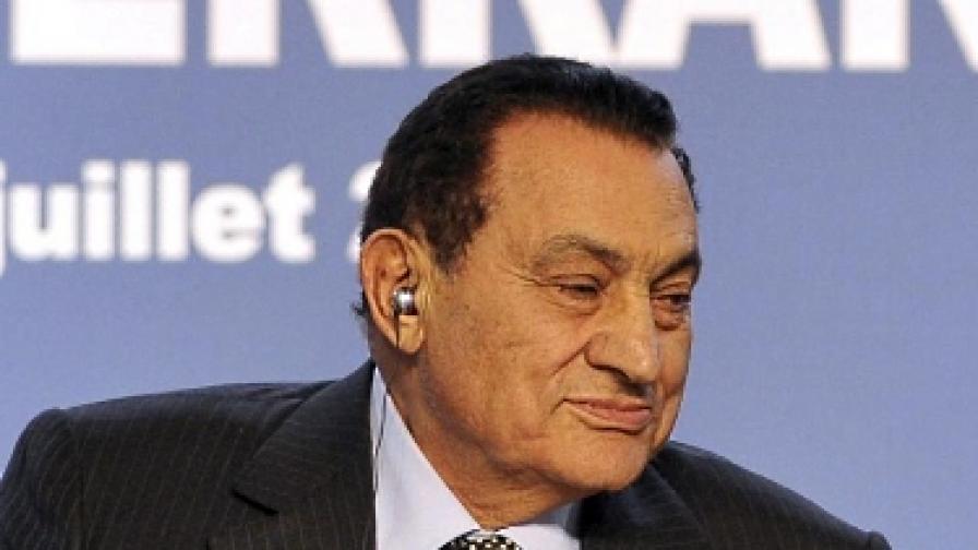 Хосни Мубарак е болен от рак