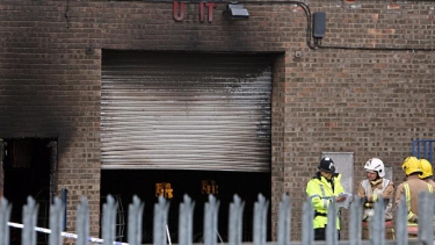 Незаконна фабрика за водка уби петима в Англия 