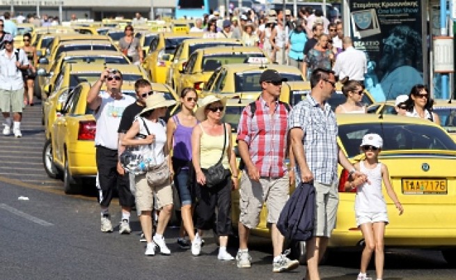 Гърция: Стачка на такситата блокира туристите