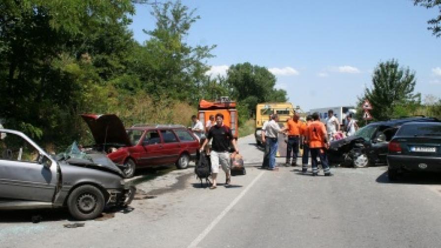След катастрофата край с. Васил Левски