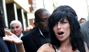 Отиде си талантливата Ейми Уайнхаус