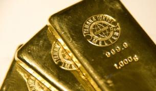 Хората масово продават златото си