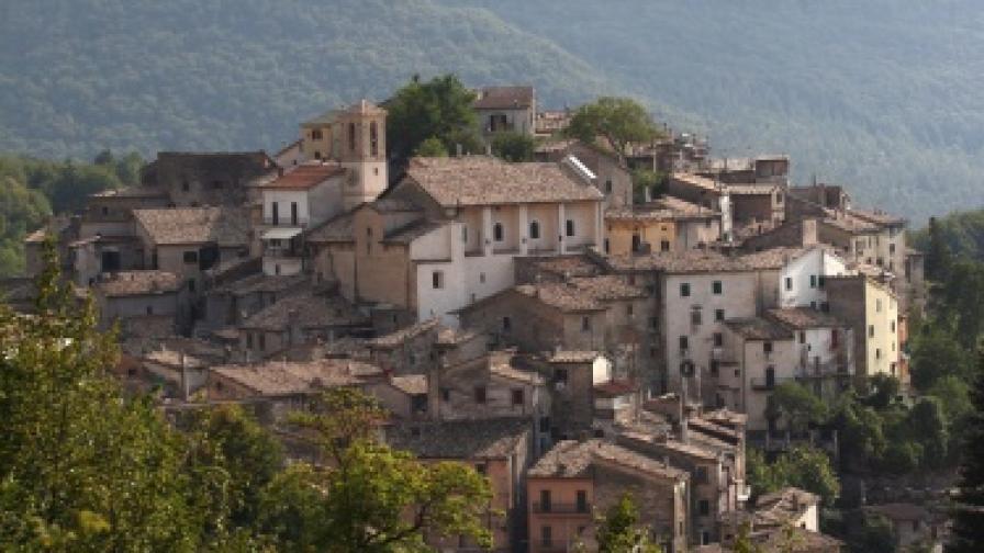 Италианско село си има 9 регулировчика