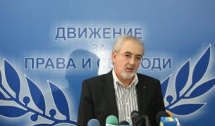Зам.-председателят на ДПС Лютви Местан свика извънредна пресконференция днес