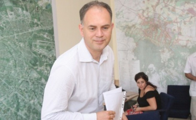 Георги Кадиев иска да се замразят обществените поръчки в Столична община до изборите