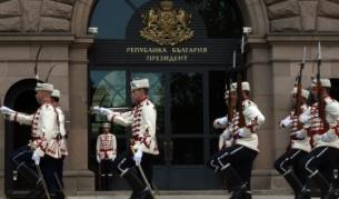 Политолози: Скучна и хаотична кампания