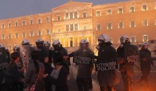 Гърция: Приеха плана за още по-строги икономии