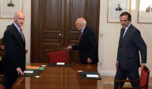 Гърция: Папандреу си отива, предсрочни избори