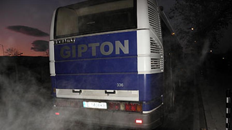 Градски автобус се запали в движение в Благоевград