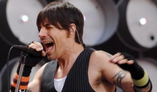 Вокалистът Антъни Кийдис