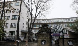 Лекари: Жените вече ги е страх да раждат, болните - да се лекуват