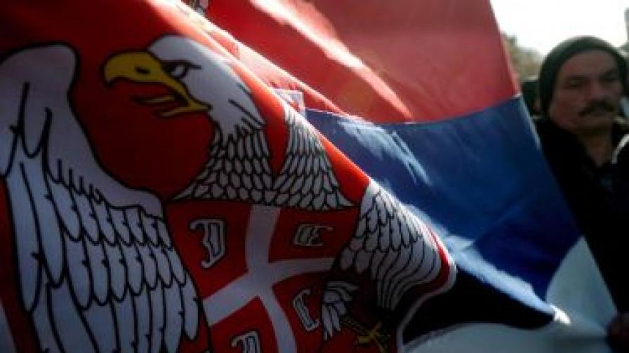 Сърбия позволява свободно движение на всички косовари