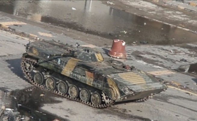 Сирийски танкове се изтеглят от бунтовнически град