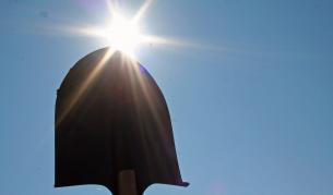 Производители на енергия от ВЕИ: Защо не искате по-евтино отопление?