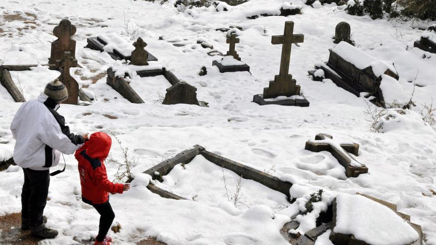 Умирането е незаконно в италианско село