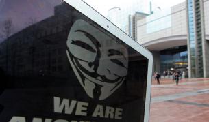 Десетки в бизнеса и във властта засегнати от хакерски атаки