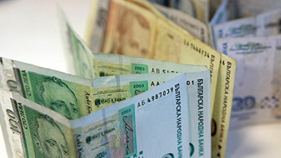 Рекорд, българите дължат милиарди "бързи кредити"