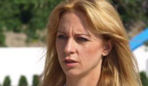 водещата Нана