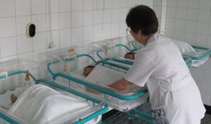 Петкилограмово бебе се роди в смолянската болница