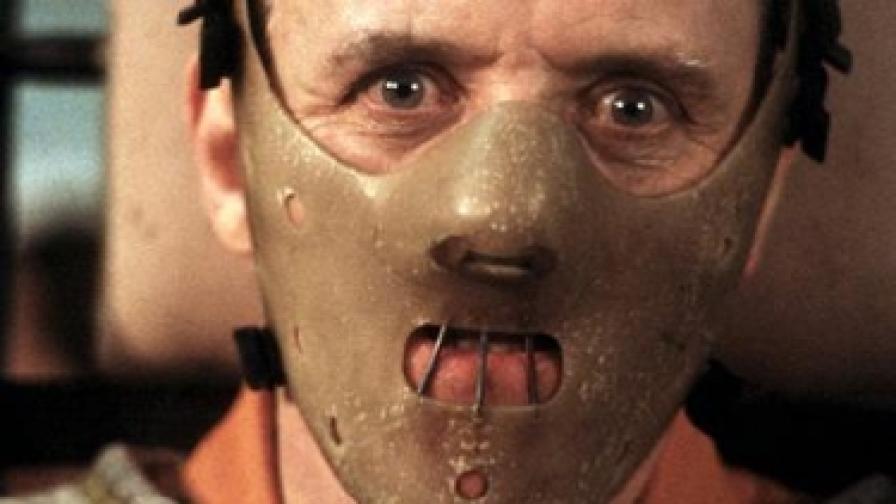 Сър Антъни Хопкинс в ролята на канибала д-р Ханибал Лектър във филма "Мълчанието на агнетата" (1991)