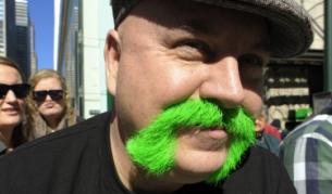 САЩ: Мустакати настояват за данъчни облекчения