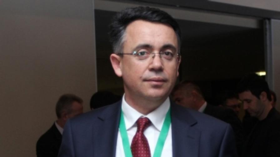 Хасан Азис - трети мандат кмет на Кърджали