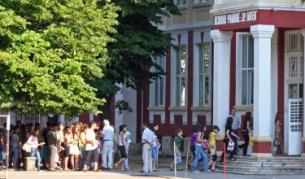 По-малко отпаднали от училище - европейска задача