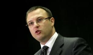 Трима души напуснаха новата партия на Димитър Стоянов и Капка Георгиева