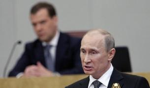 Путин представя Медведев в парламента