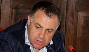 Найденов: Няма как да се внесе захар от Чернобил