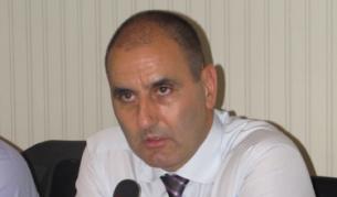 Полицаи с мегафони ще съобщават силата на трус