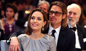 Джоли и Пит ще празнуват с Елизабет Втора