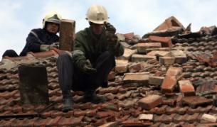 Опашки и скандали в Перник заради помощите след земетресението