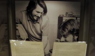 Пускат на търг първия компютър "Епъл 1"