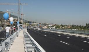 Поредната нова отсечка от Южната дъга на околовръстния път на София облекчава движението при кръстовището с Бистришкото шосе пред магазин ИКЕА и до квартал "Младост"