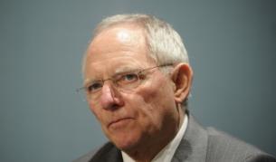 Волфганг Шойбле: Гърците да спрат да искат нови помощи, а да се заемат с реформите, които са договорени