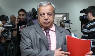 Трудно е да се изясни колко са задълженията на Валентин Захариев - 300, 400 или повече милиона лева...