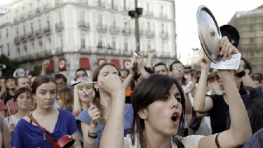 Испания поиска 100 млрд. евро спасителен заем